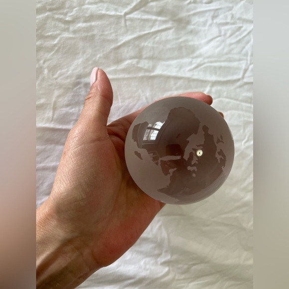 Art Glass Globe World Paperweight Clear Smoke Embossed - Picture 3 of 5